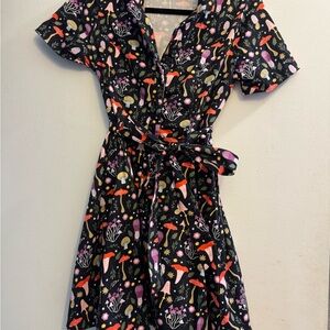Eva Rose M Mushroom Mini Shirtwaist dress retro fun novelty print